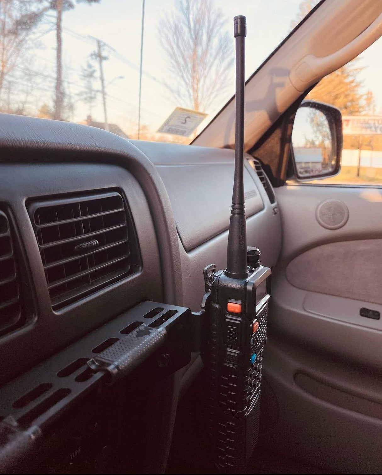 3rd Gen 4Runner Phone Dash Mount | Modular Accessory Mount (MAM) | (1996-2002) - Xtrusion Overland