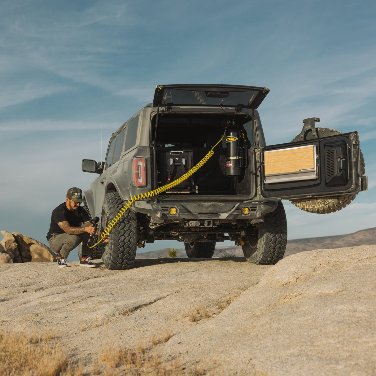 4 Door Bronco Plate - Power Tank or Propane Tank mount (6th Gen 2021+) - Xtrusion Overland