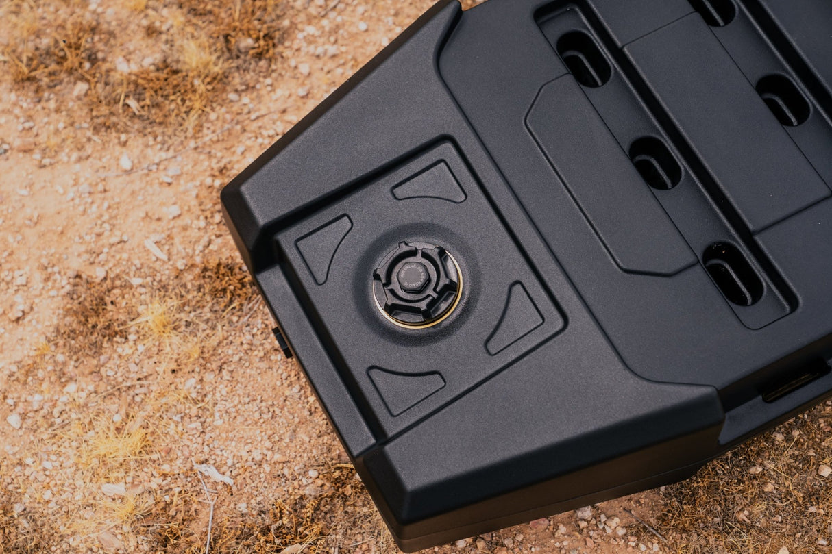 8.5 Gallon Electric Pump Tank & Traction Board Mount - Xtrusion Overland