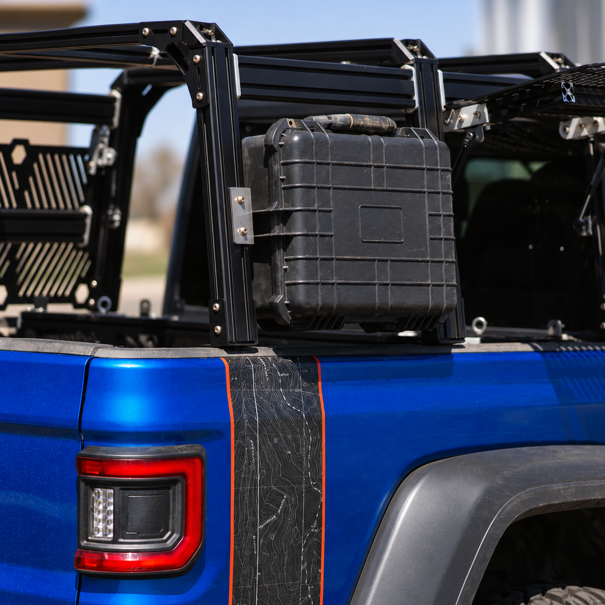 XTR recessed case bracket with case mounted on Jeep Gladiator- Xtrusion Overland