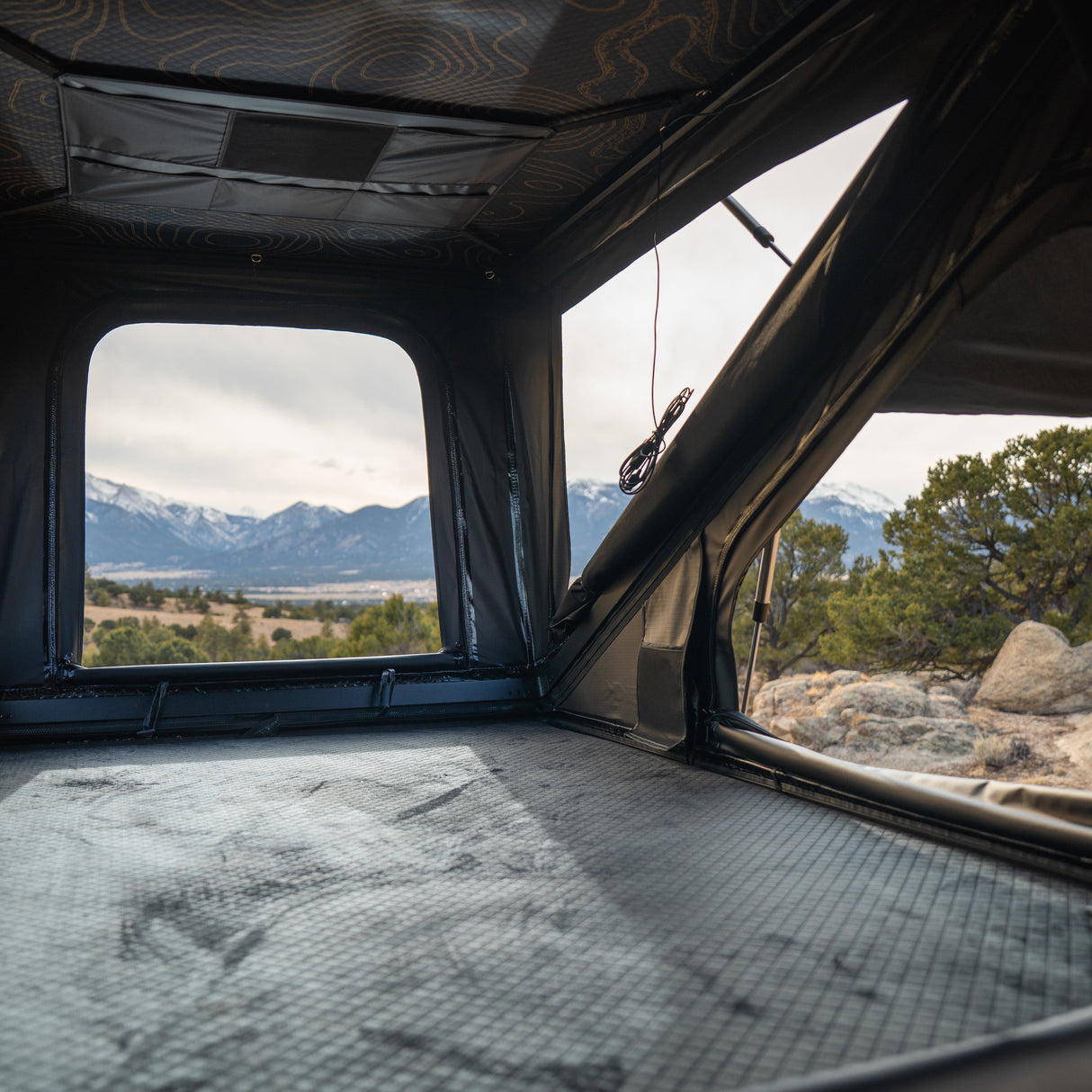 The ASCENDR 2P & FREE RTT Awning (Pre-Order, mid July Delivery)