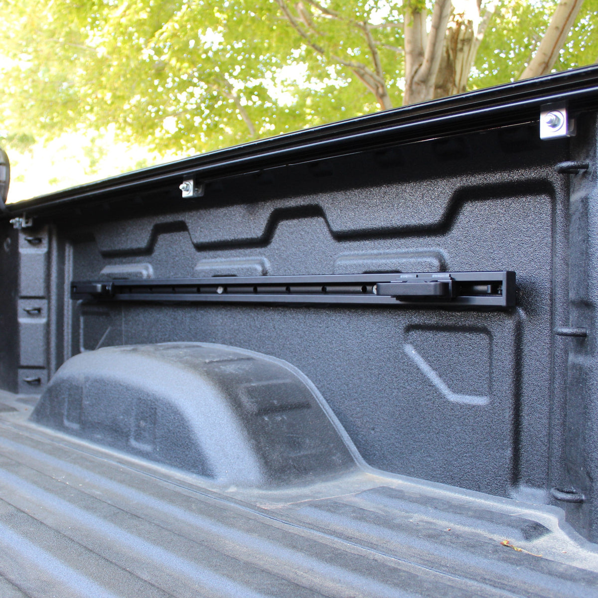 Integral Rails (Compact) - Bedside Rail System - Chevrolet & GMC 2500/3500 (2020+ 6'10" Bed Only)