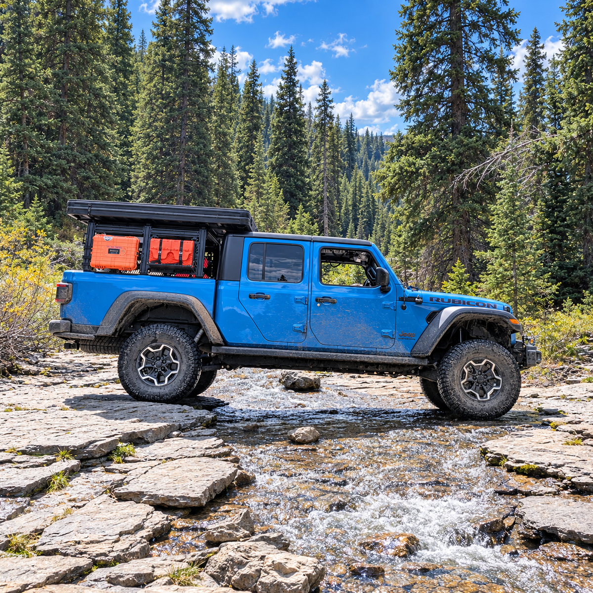 Jeep Gladiator XTR3 with Gladiator cowl light bracket on a trail