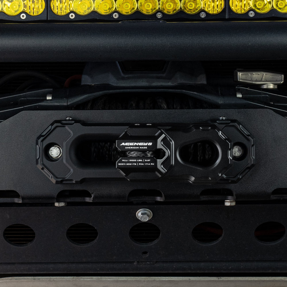 Agency 6 Billet Winch Shackle - Xtrusion Overland