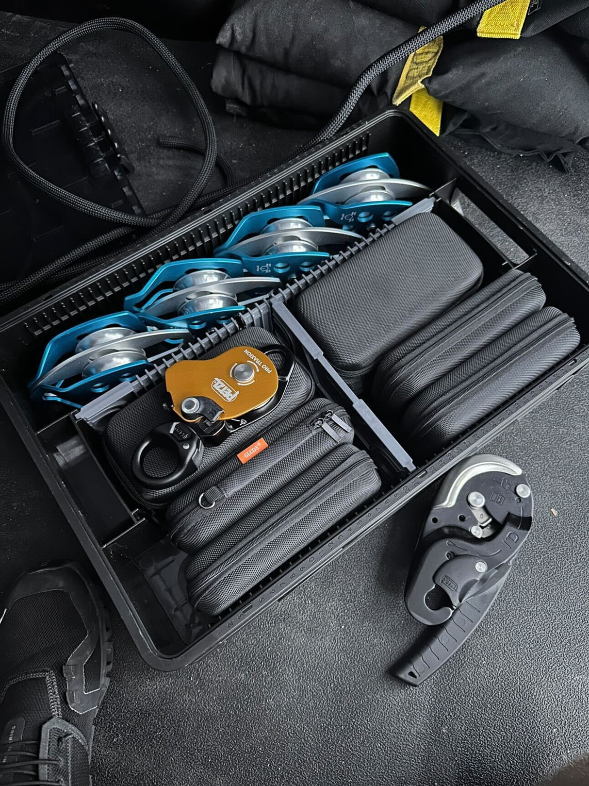 Base Quarter Crate 4 Pack - Xtrusion Overland