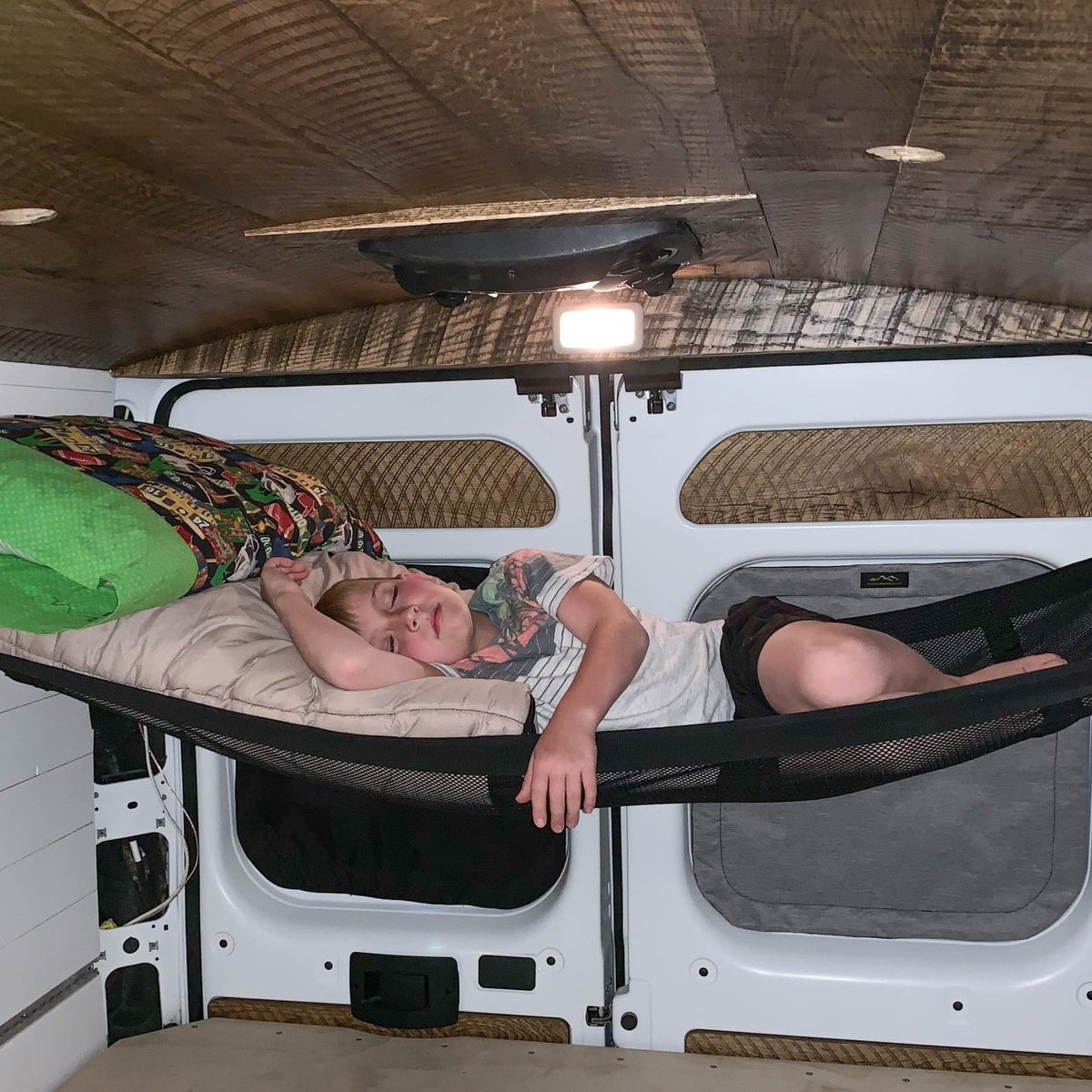 Campervan Hammock – Xtrusion Overland