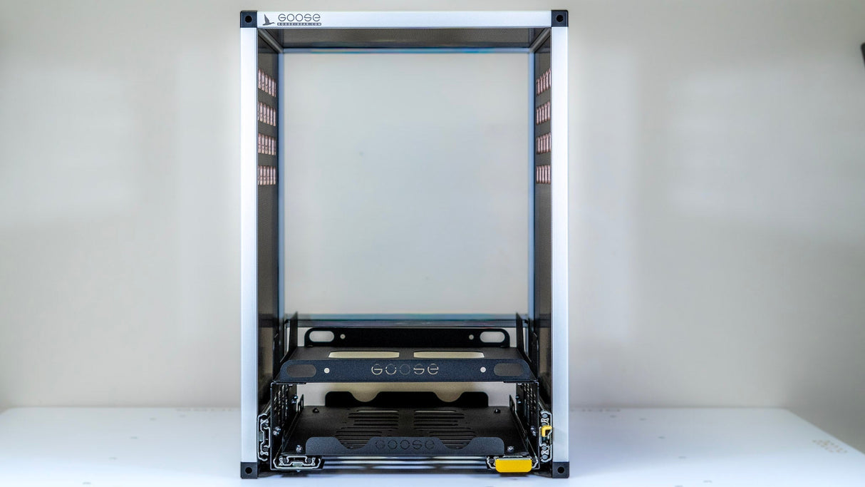 CampKitchen 2.31 - 25" Deep Module - Xtrusion Overland
