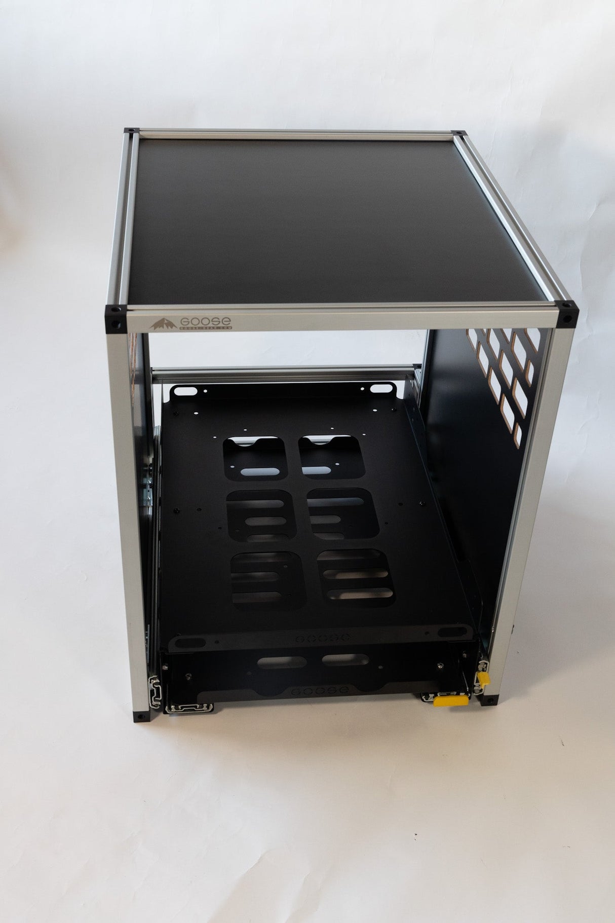 CampKitchen 2.51 - 25" Deep Module - Xtrusion Overland