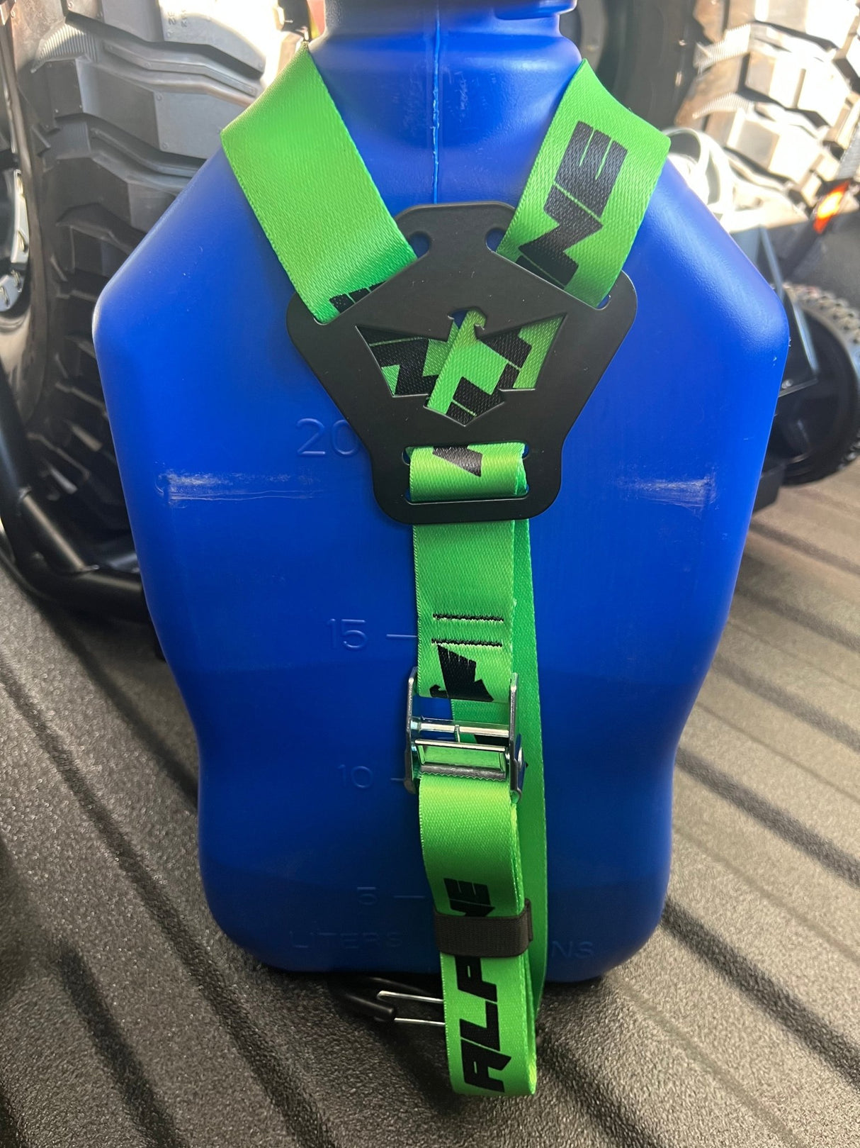 Dual Y Fuel Jug Strap - Neon Green - Xtrusion Overland