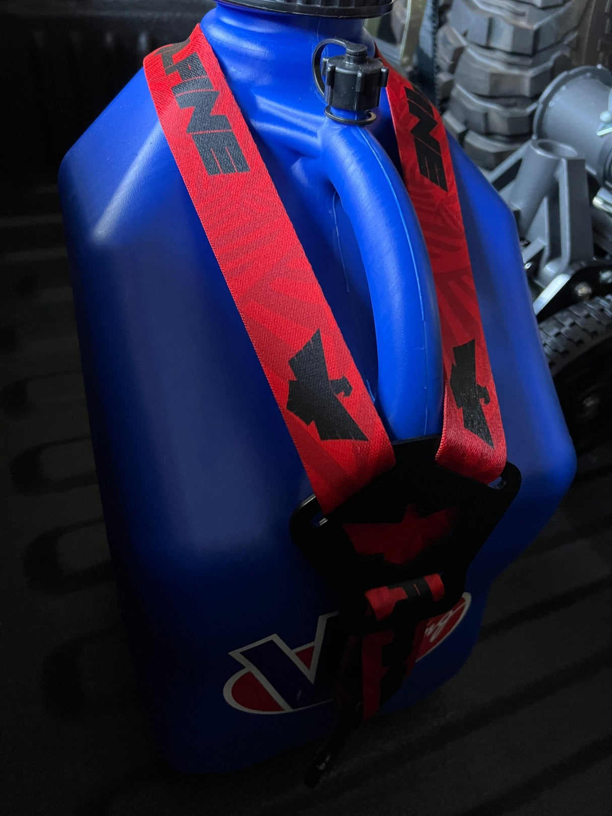 Dual Y Fuel Jug Strap - Red Dazzle - Xtrusion Overland