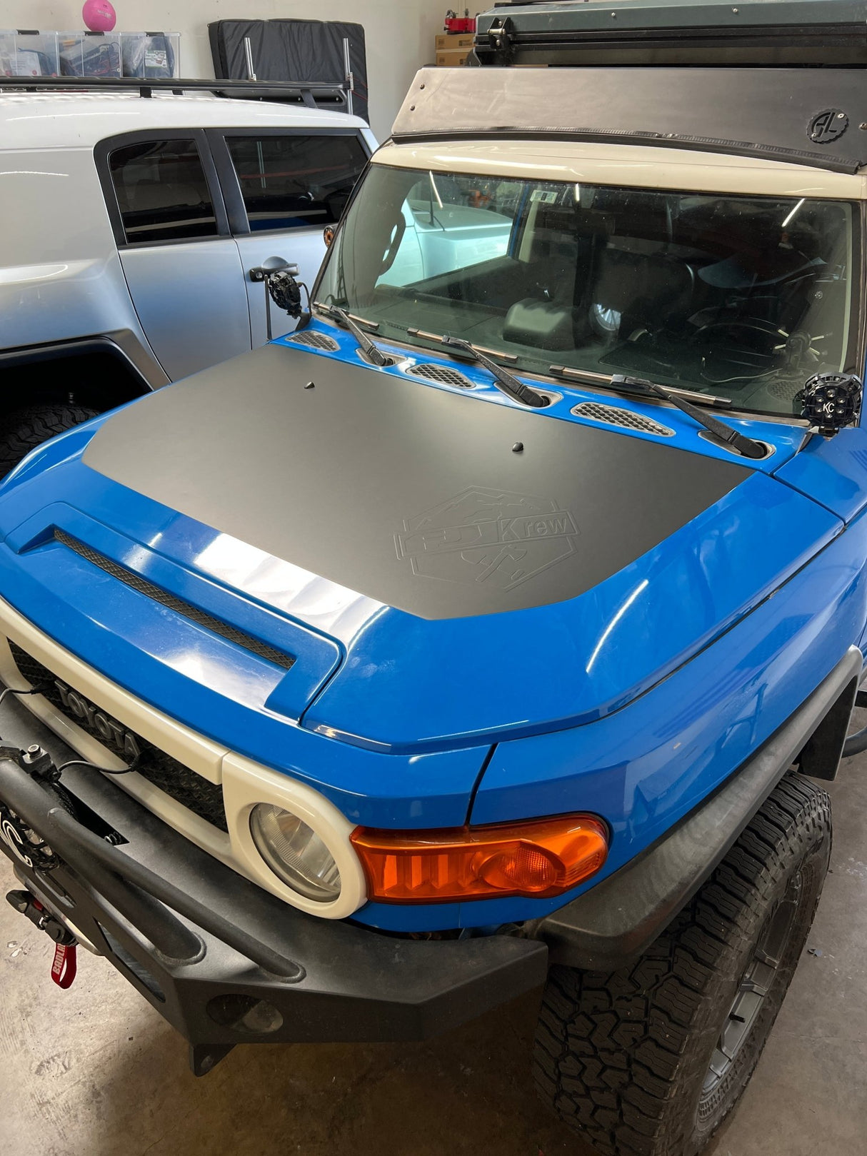 FJ Cruiser (2007- 2014) Hood Stamp - Xtrusion Overland