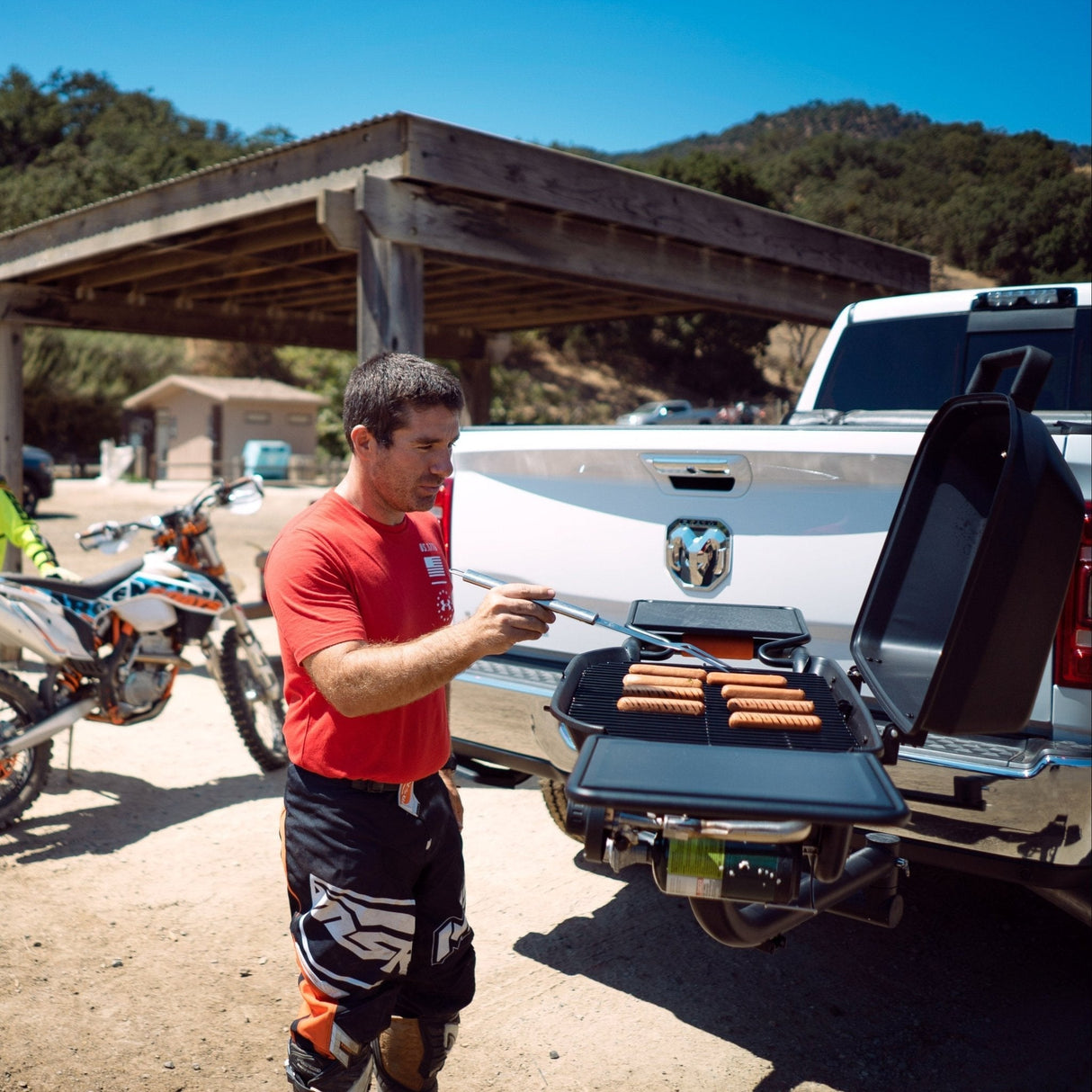 Forge 15 Hitch-Mounted Propane Grill - Xtrusion Overland