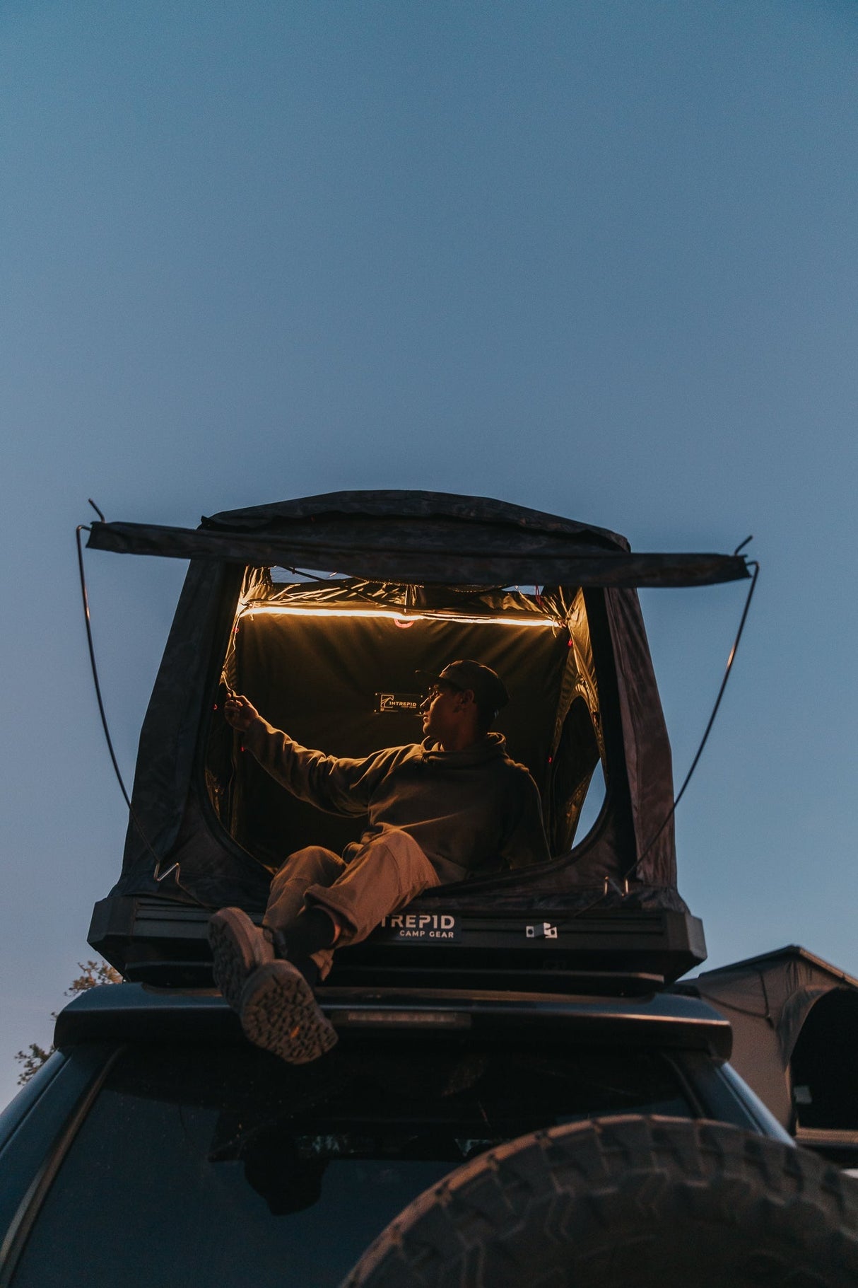 Geo 2.5 Pro Rooftop Tent - Xtrusion Overland
