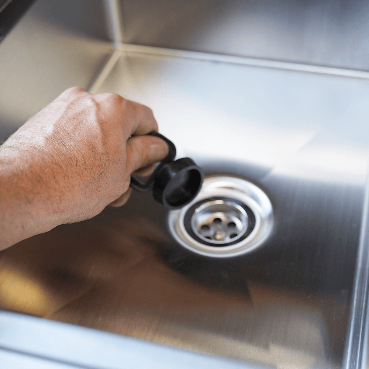Hitch Kitchen Insert with Sink, Dual Burners & Water Pump - Xtrusion Overland