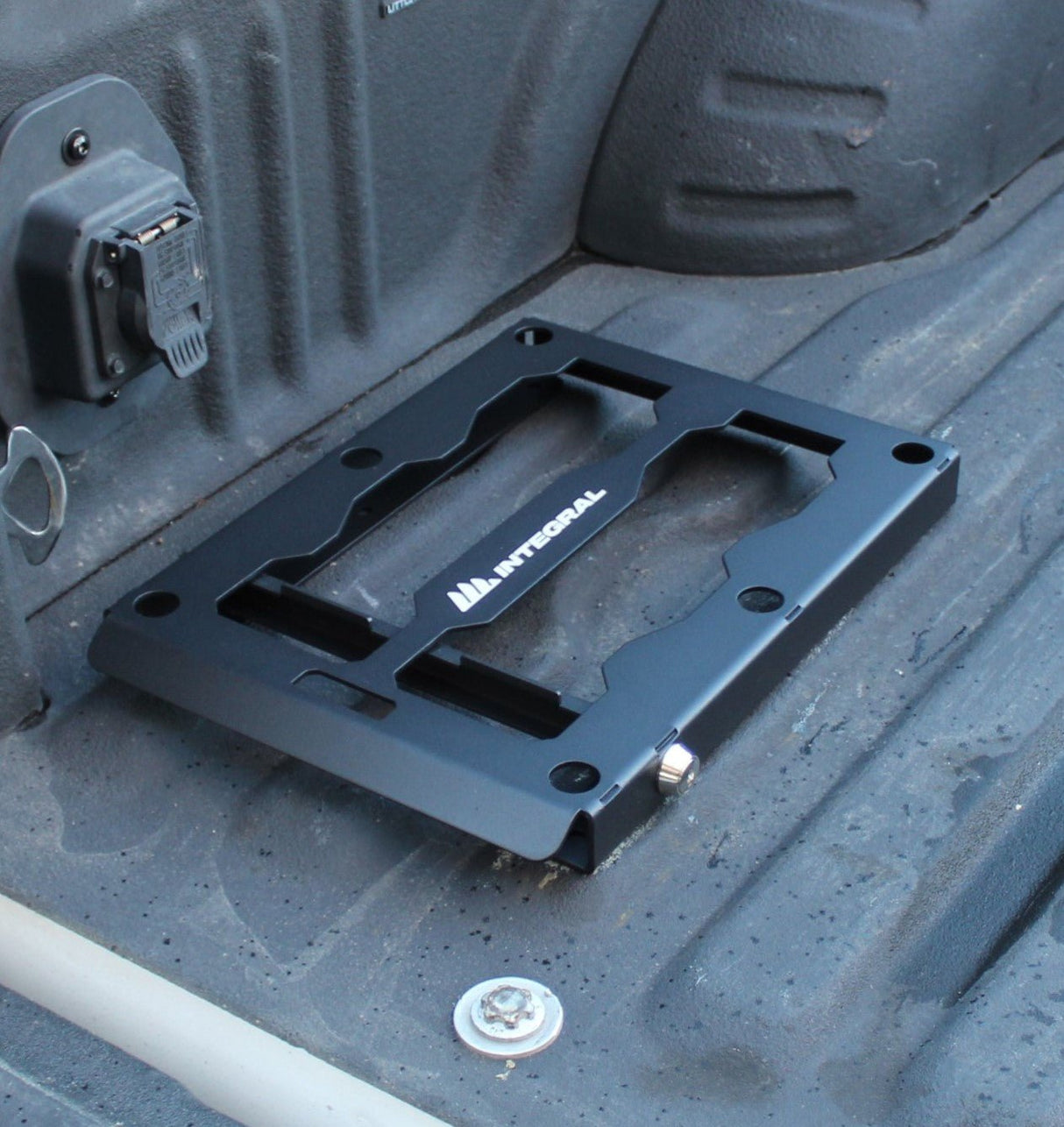 Integral Locking Plate - Universal - Xtrusion Overland