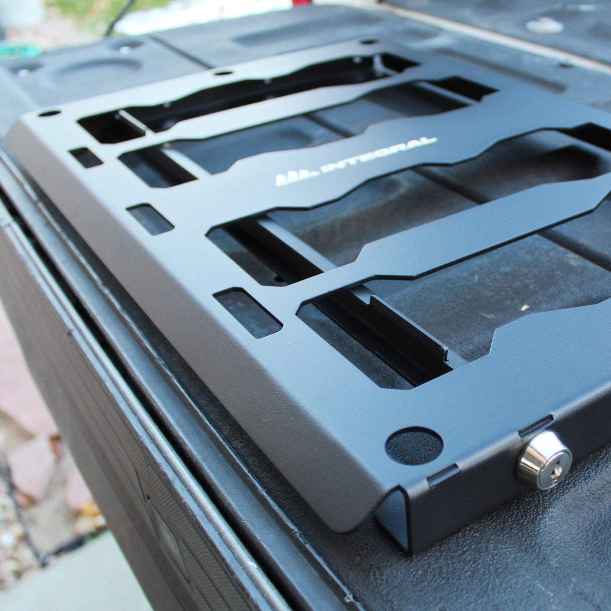Integral Locking Plate - Universal - Xtrusion Overland