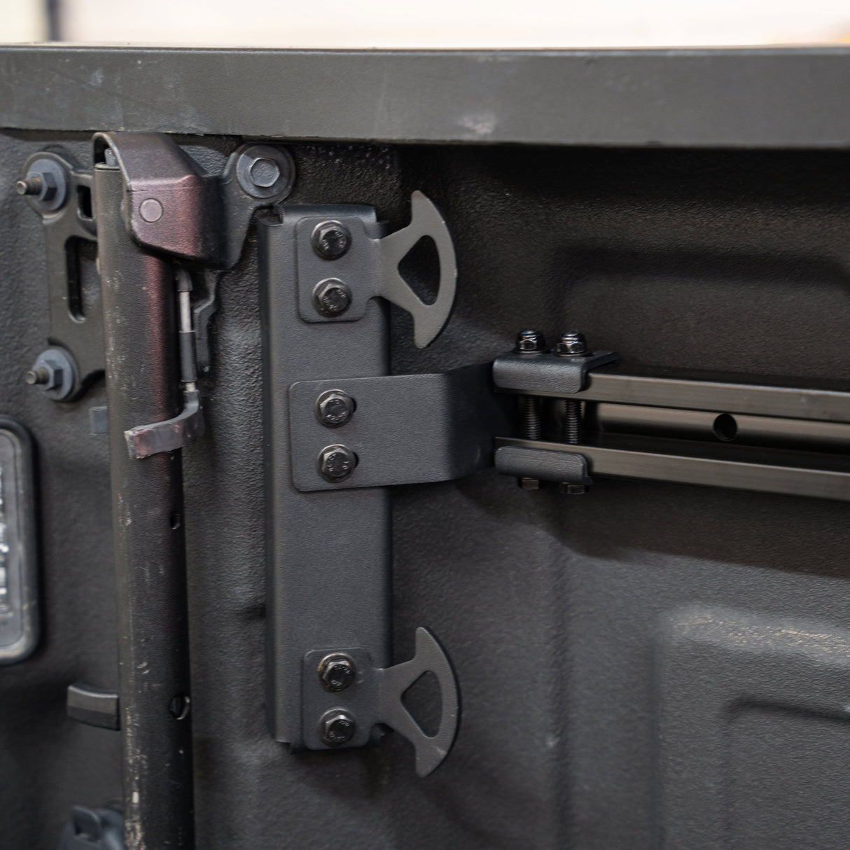 Integral Rail Kit + Panel Kits - GM HD 2020+ (8' Long Bed Only) - Xtrusion Overland