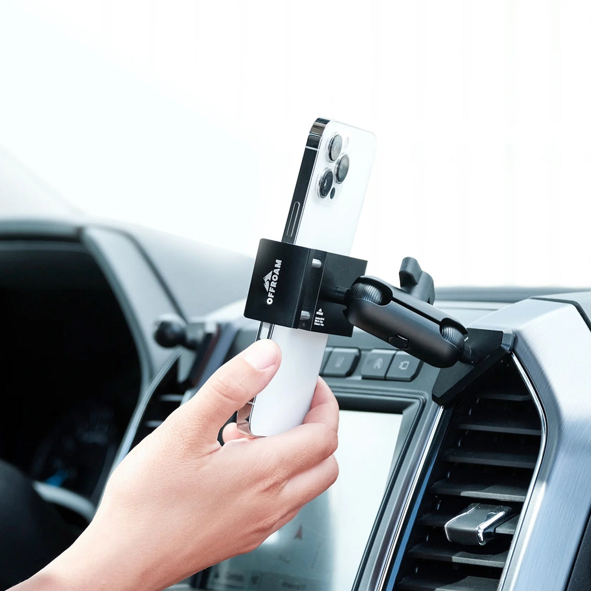 OFFROAM Ford F-150 (2015-2020) | F-250/F-350 (2017-2021) | Expedition (2018-2021) Phone Mount - Xtrusion Overland