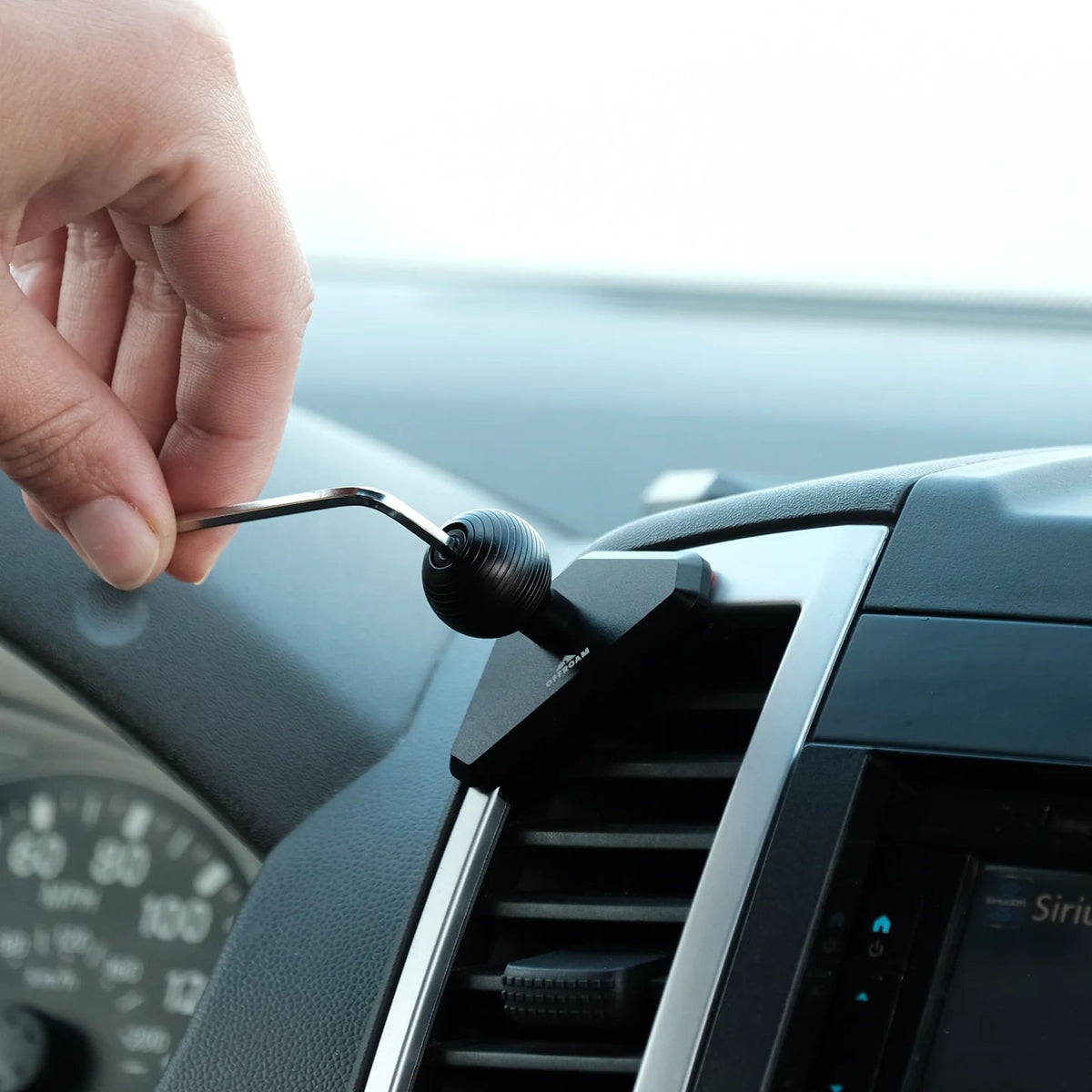 OFFROAM Nissan Frontier (2013-2021) | Xterra (2009-2015) Phone Mount - Xtrusion Overland