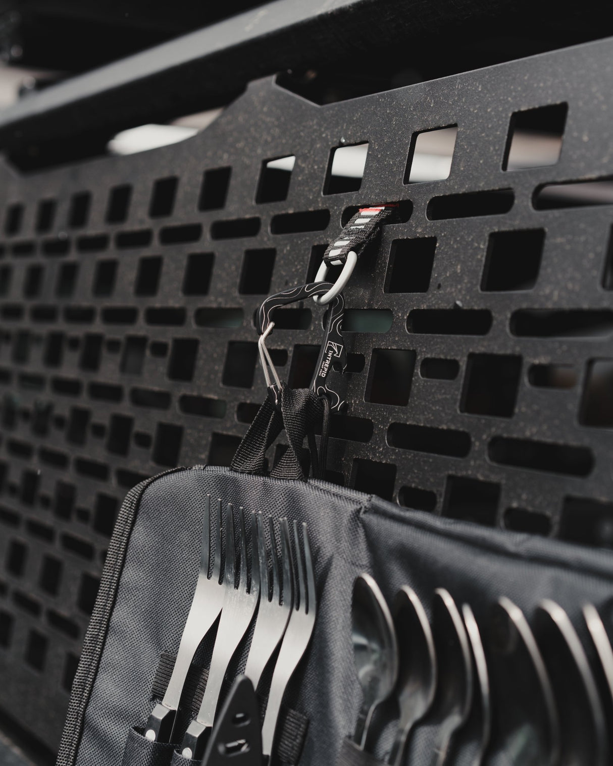 Shark Tail Carabiner - Xtrusion Overland