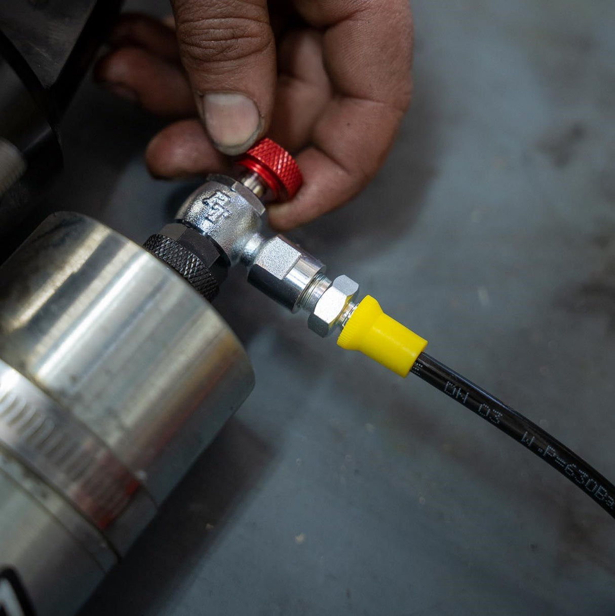 Shock Boss™ V2 - Portable Nitrogen Shock Tuning Kit - Xtrusion Overland