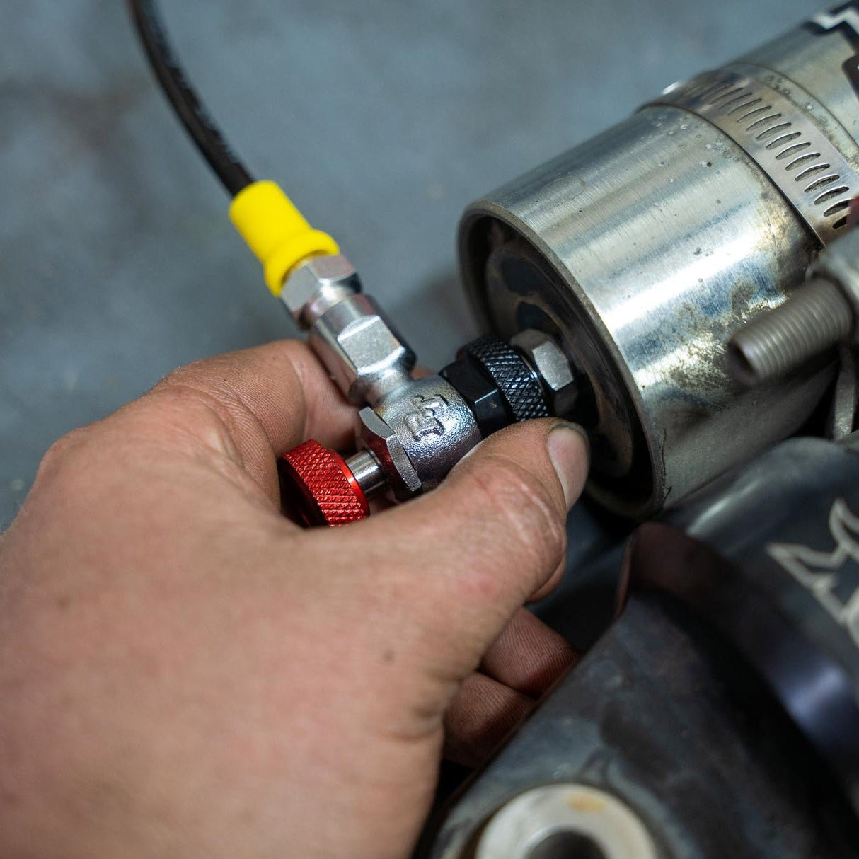 Shock Boss™ V2 - Portable Nitrogen Shock Tuning Kit - Xtrusion Overland