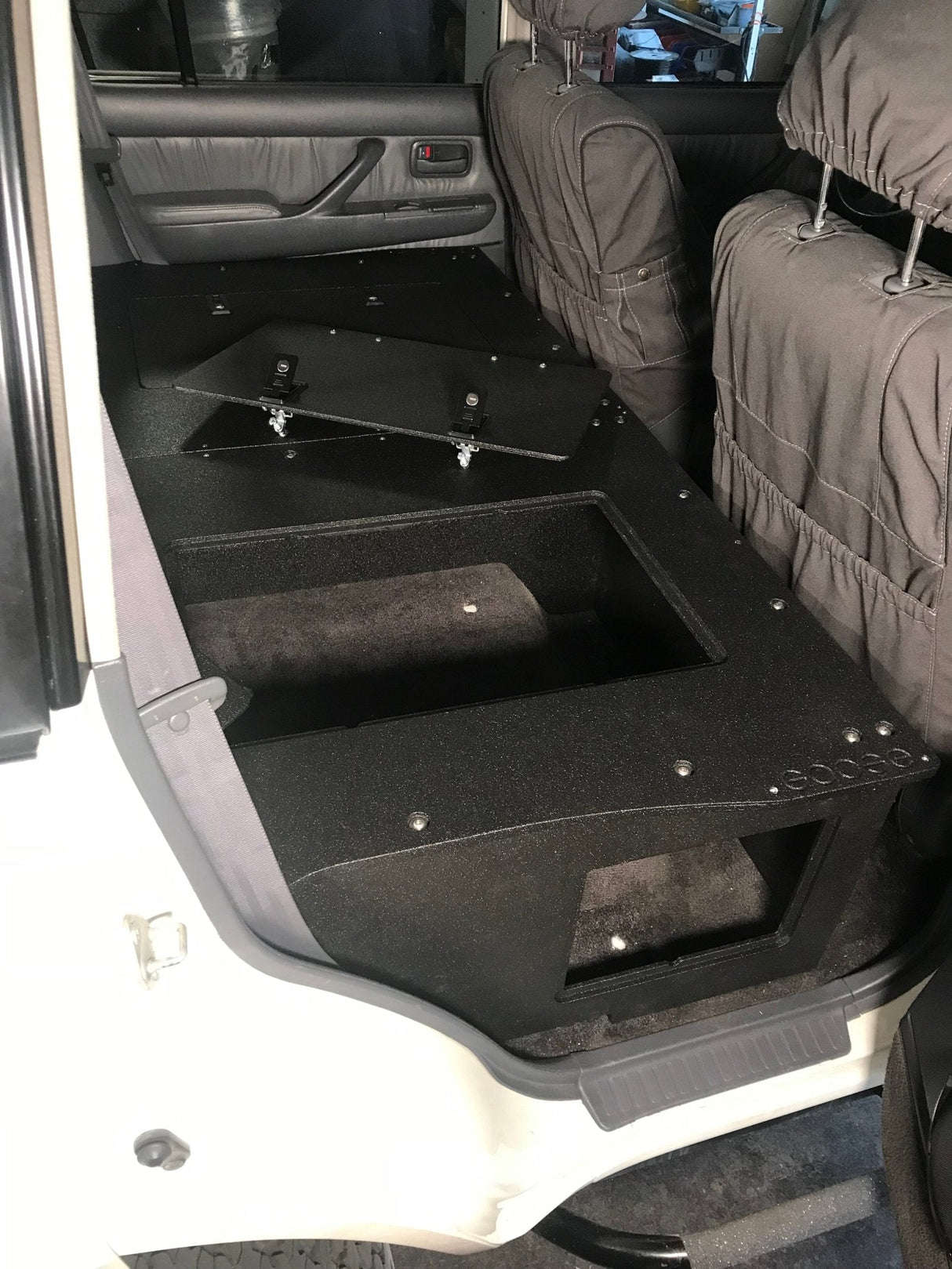 Toyota Land Cruiser 1991 - 1997 80 Series - Second Row Seat Delete Plate System - Module Height Platform - Xtrusion Overland