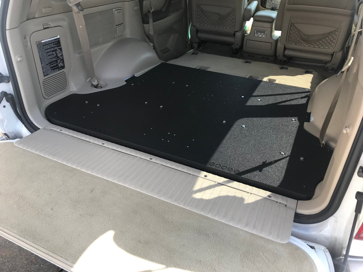 Toyota Land Cruiser 1998 - 2007 100 Series - Rear Plate System - Xtrusion Overland