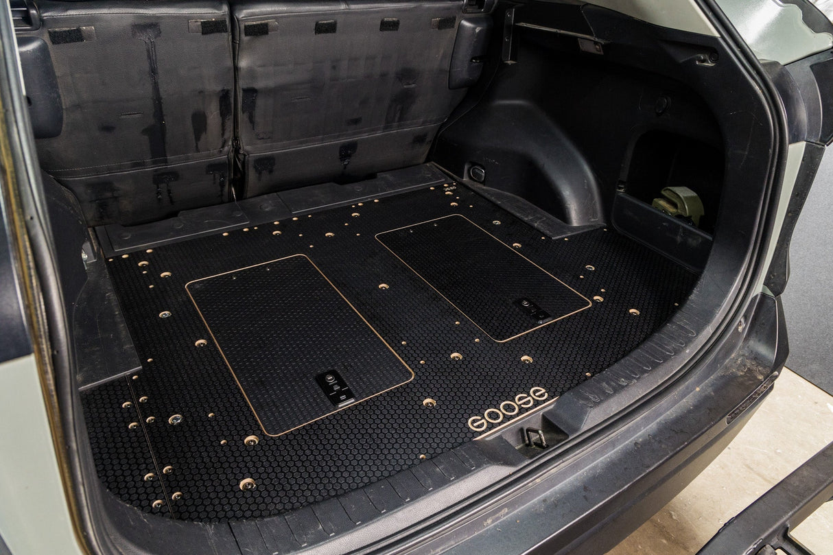 Toyota Rav4 2019 - Present 5th Gen. - Rear Plate System - Xtrusion Overland