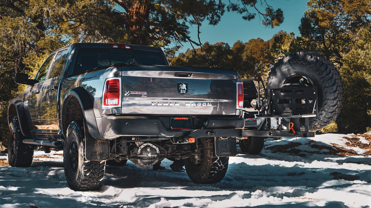 UltraSwing® Mega-Fit Spare Tire Hitch Mount | RiGd Supply - Xtrusion Overland