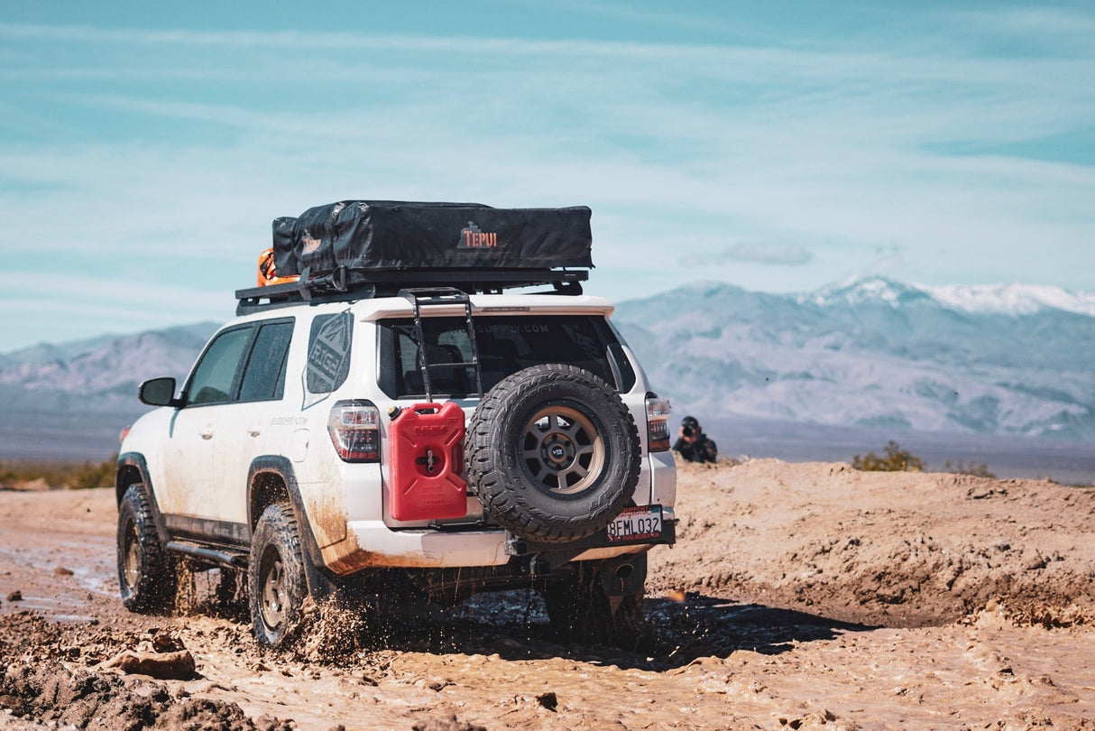 UltraSwing® Short-Fit Spare Tire Hitch Mount | RiGd Supply - Xtrusion Overland
