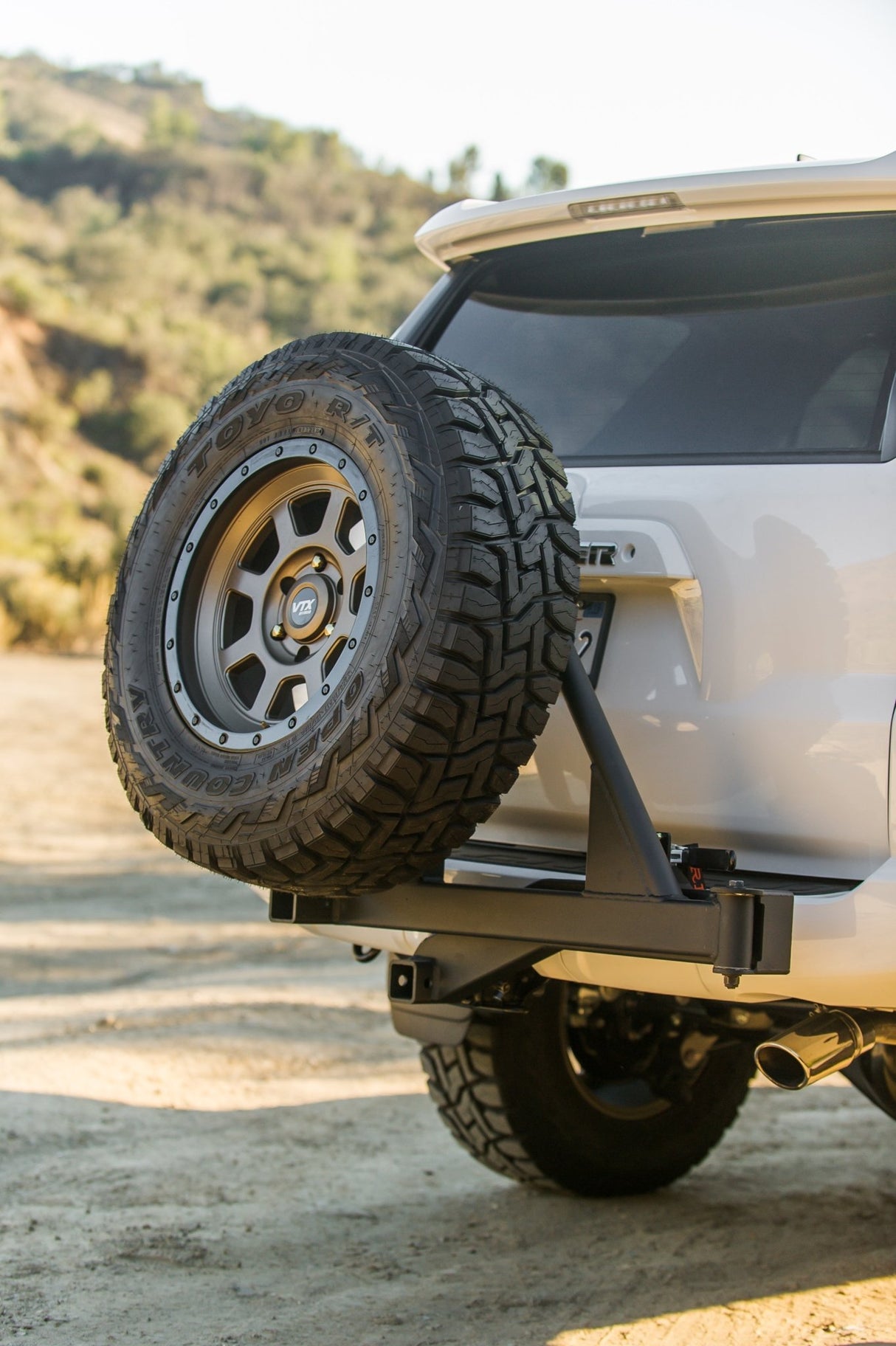 UltraSwing® Short-Fit Spare Tire Hitch Mount | RiGd Supply - Xtrusion Overland