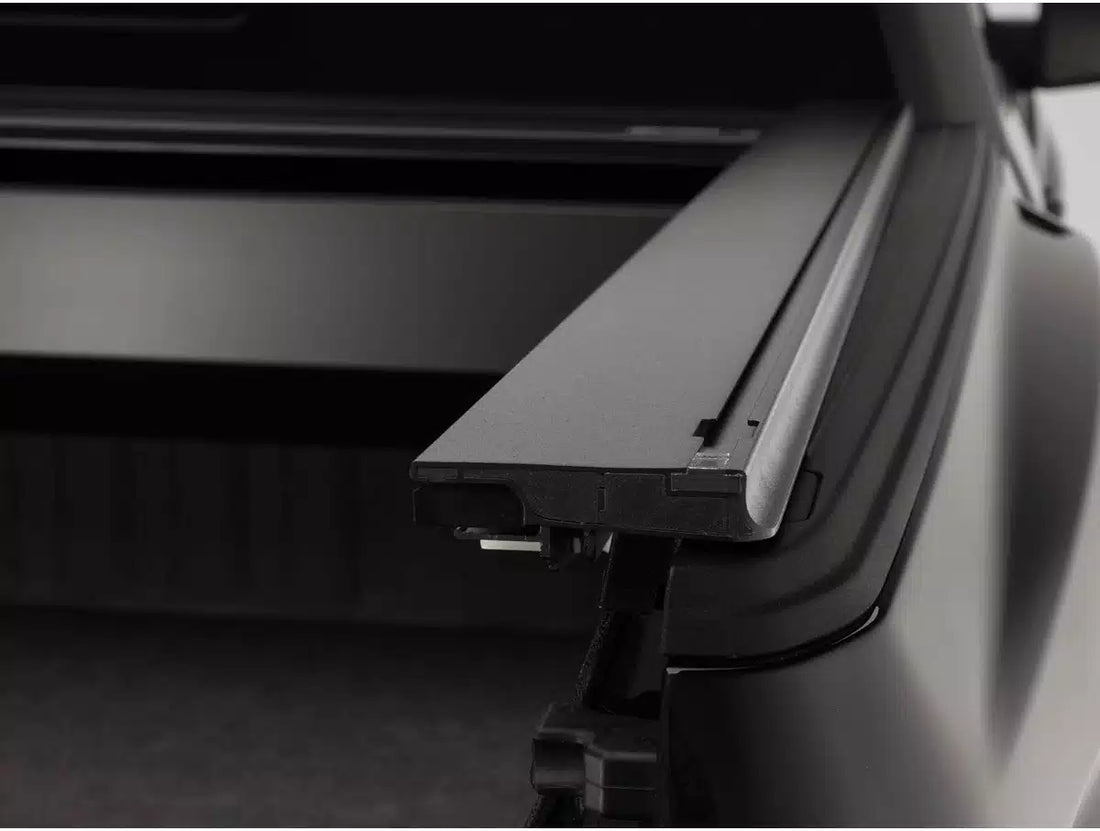 Retrax PowertraxPRO XR Electric Retractable Tonneau Cover w/ T-Slot Rails