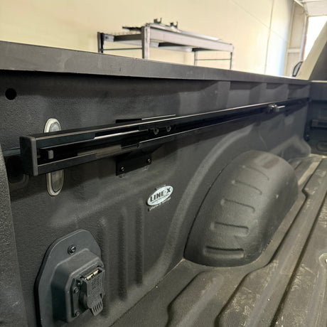 Integral Rails + Tie-down Cleats - Ford F150 & Raptor 2015+ (5.5' Bed Only)