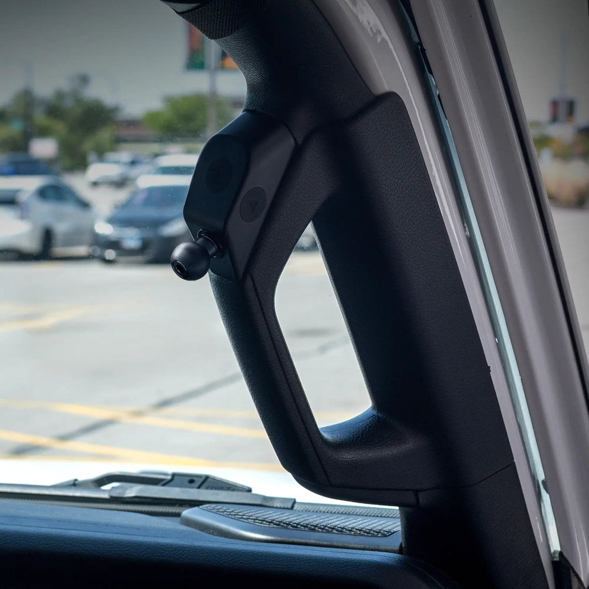 2018-2023 Jeep JL, Gladiator, and 4xe LINK™ Grab Handle Mount With Qi2.2/MagSafe Charging & Cooling Phone Holder | 3.5" Arm - Xtrusion Overland