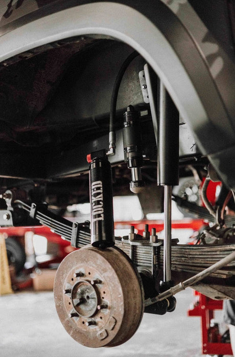 2.5" Smooth Body Shocks - Xtrusion Overland