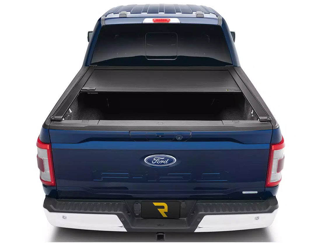 Retrax ONE XR Manual Retractable Tonneau Cover w/ T-Slot Rails