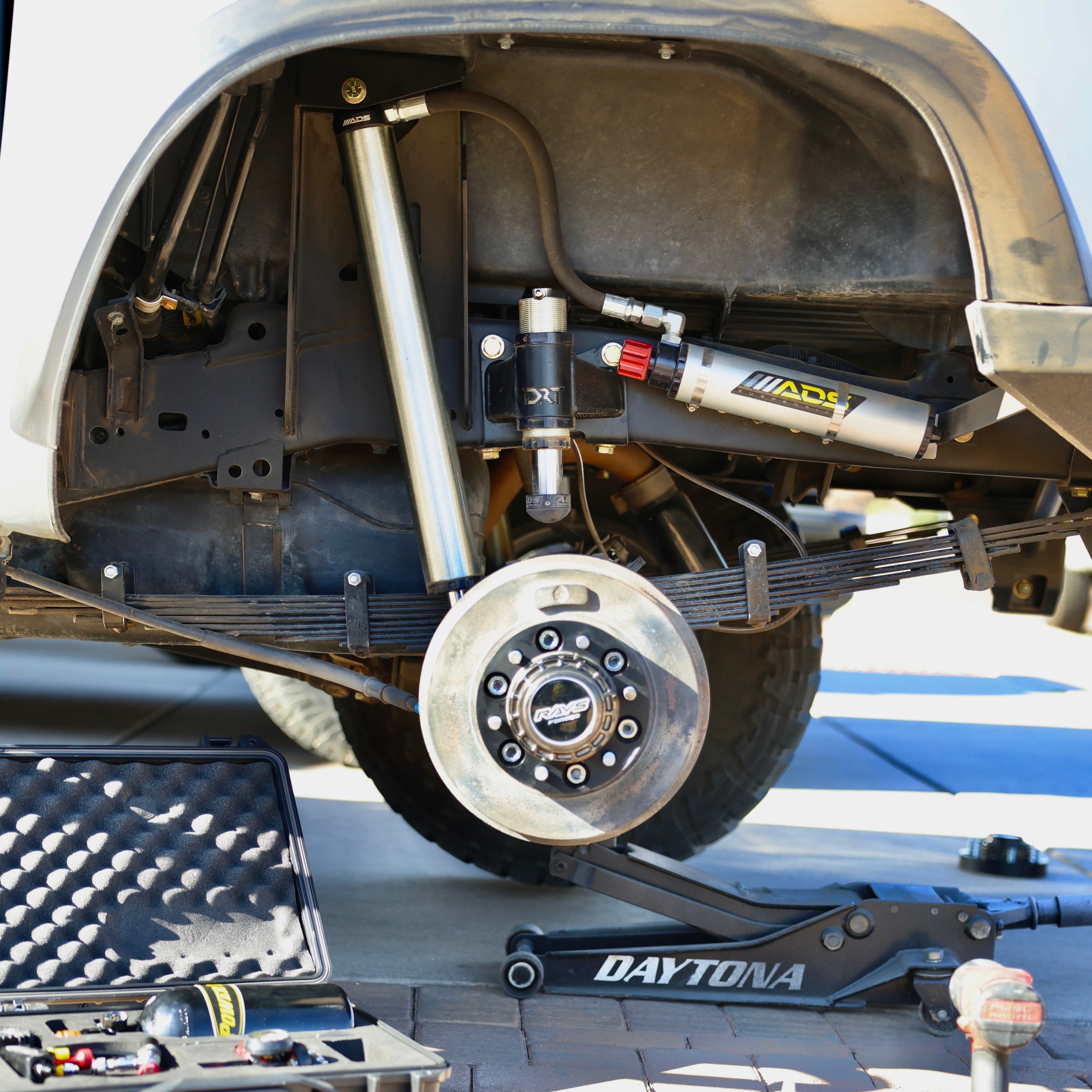 05-23 Tacoma Shackle Hanger + Shock Relo kit