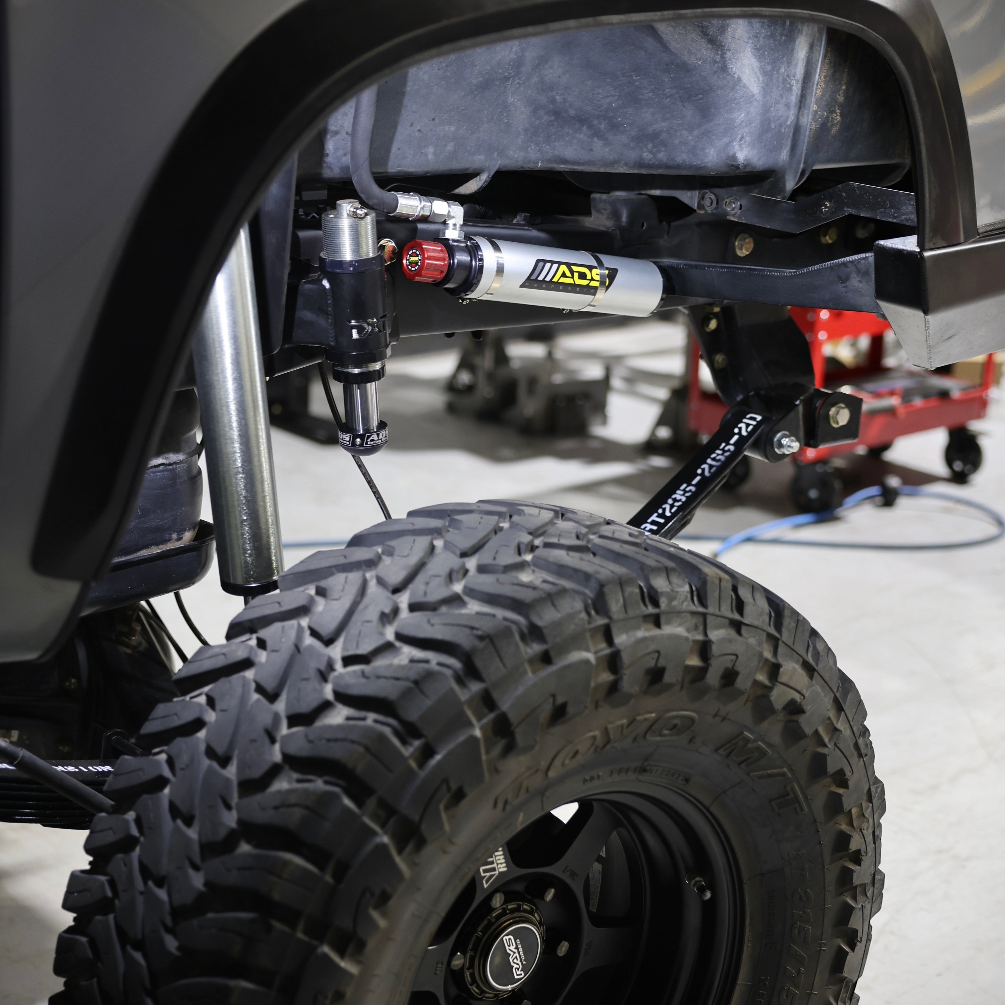 Shock Relocation / Toyota Tacoma / 2nd & 3rd Gen / 2005-2023