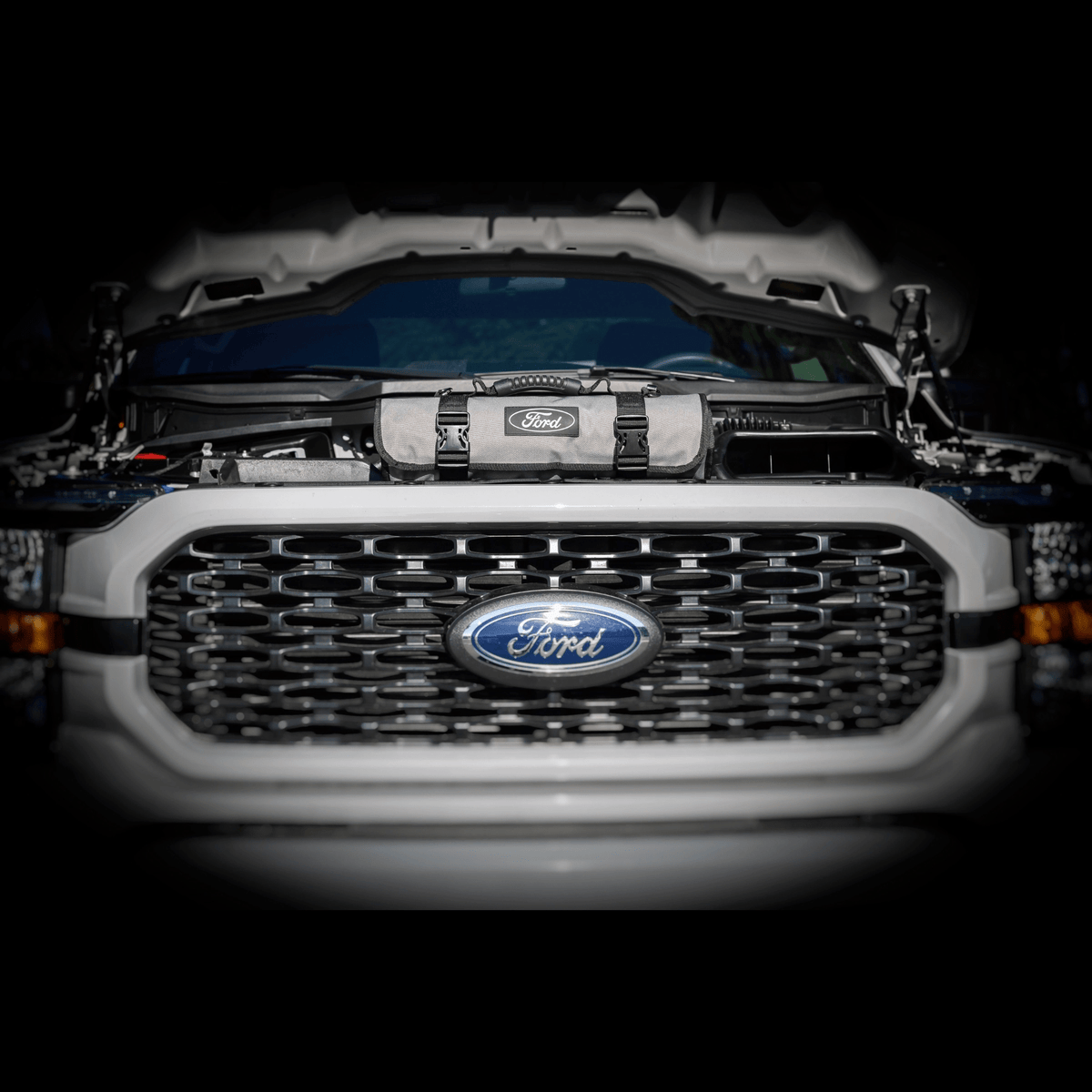 86-Piece Ford Branded Tool Roll Kit - Xtrusion Overland
