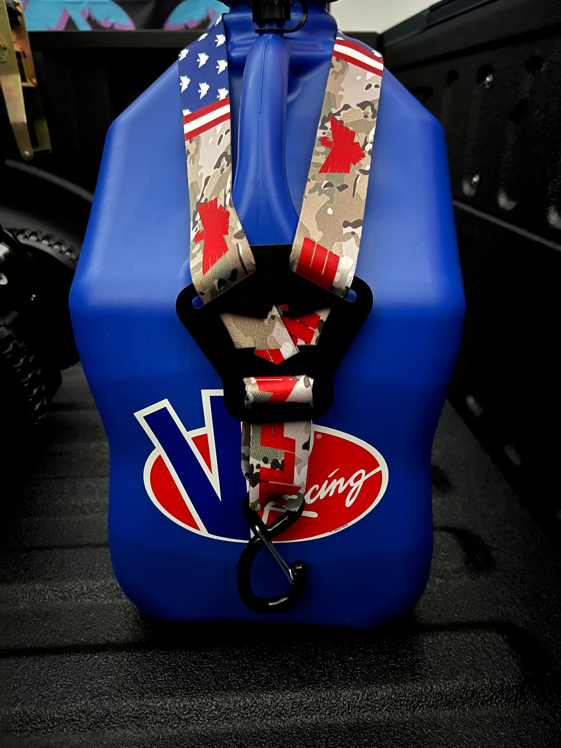 Dual Y Fuel Jug Strap-Stars and Camo