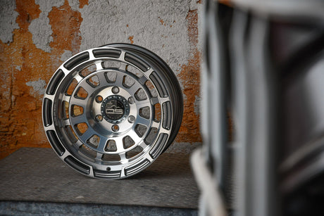Badlander Gloss Gunmetal Machined (FORGED)