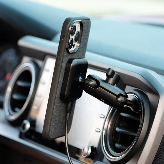 OFFROAM X PEAK DESIGN Toyota Tacoma (2016-2023) | Tundra (2014-2021) Magnetic Charging Phone Mount