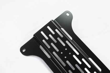Overland Kitted Universal Mounting Plate for MAXTRAX® MKII and XTREME