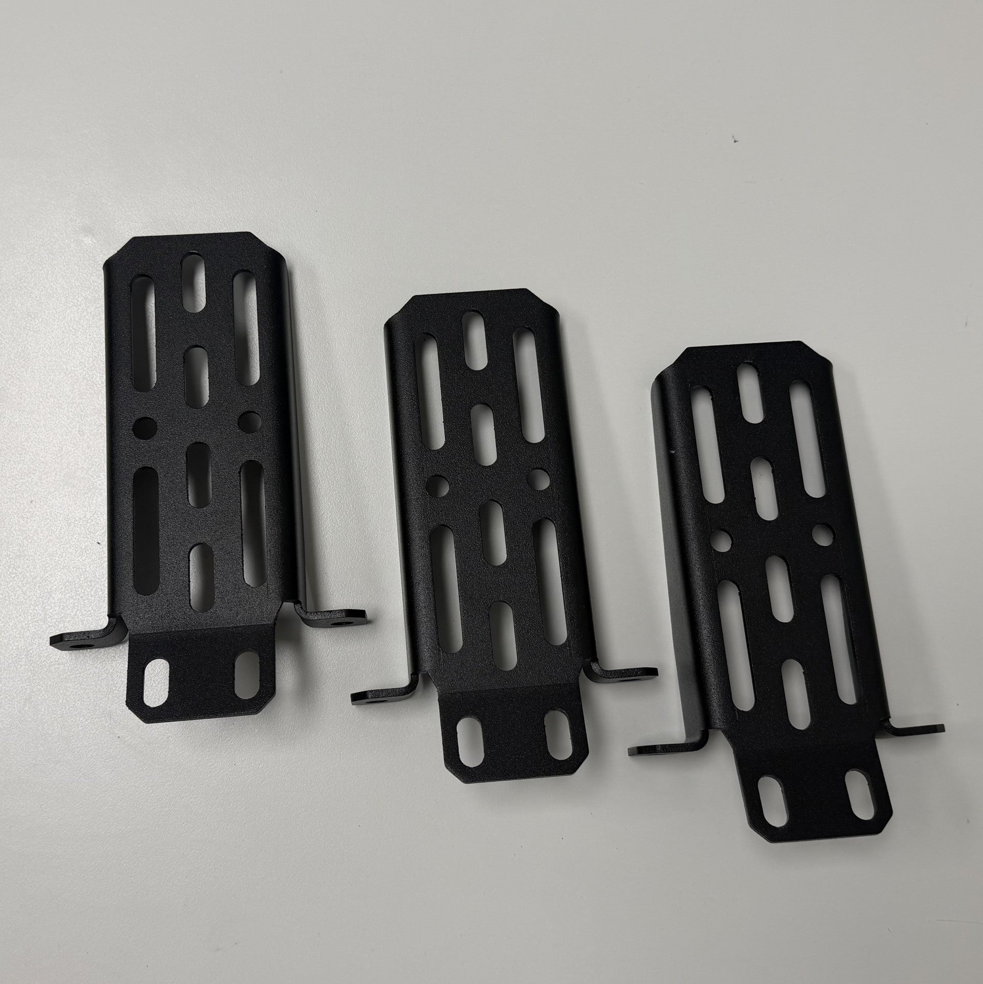 XO.SKLTN Awning Mounts