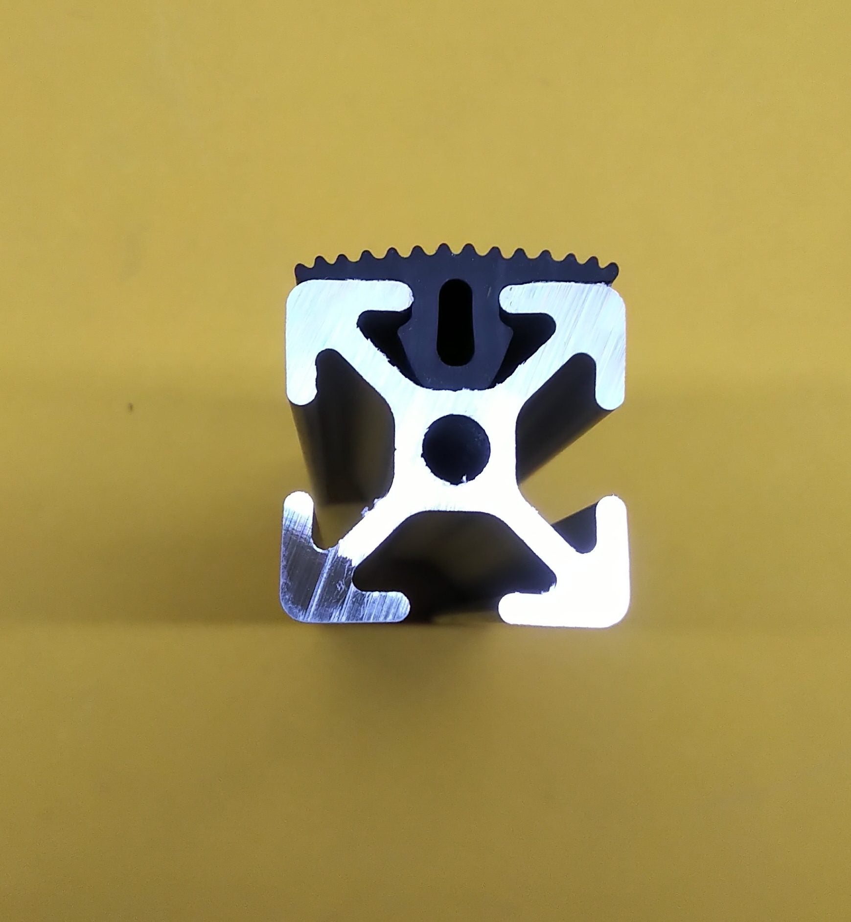 Rubber Tread Strip – per foot