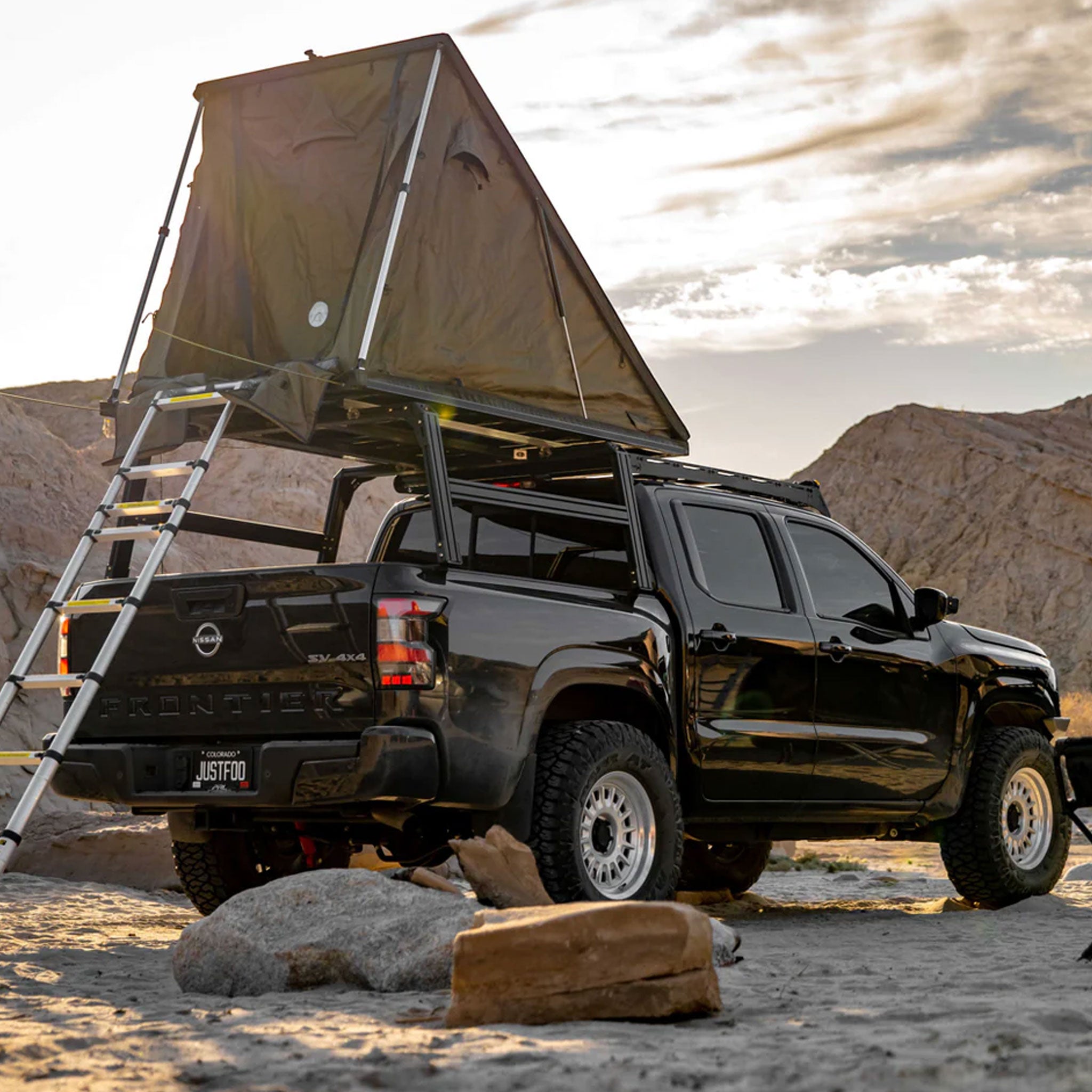 Nissan Frontier with XTR1 Overland bed rack and roof top tent