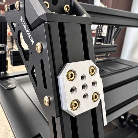 XTR bed rack with Universal center mounting plate attached to extrusion