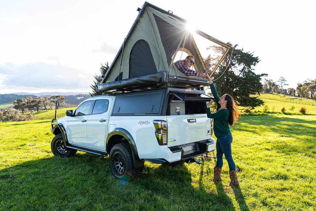 IRONMAN 4X4 SWIFT 1400 HARD SHELL ROOFTOP TENT