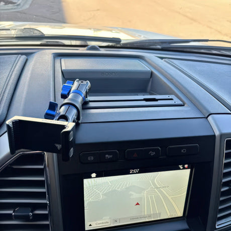 ‘15-‘20 Ford F-150, ‘17-‘22 Super Duty, ‘18-‘21 Expedition Tackform Slim Track Dash Bracket